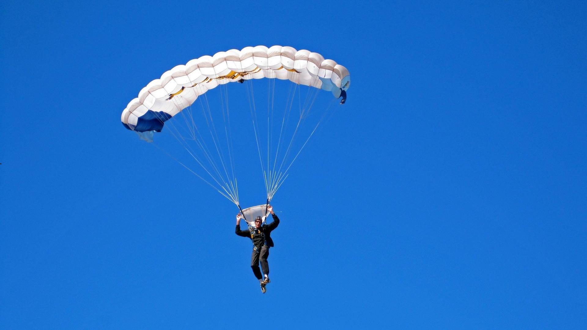 纳达尔强势回归红土赛场 法网前景引热议